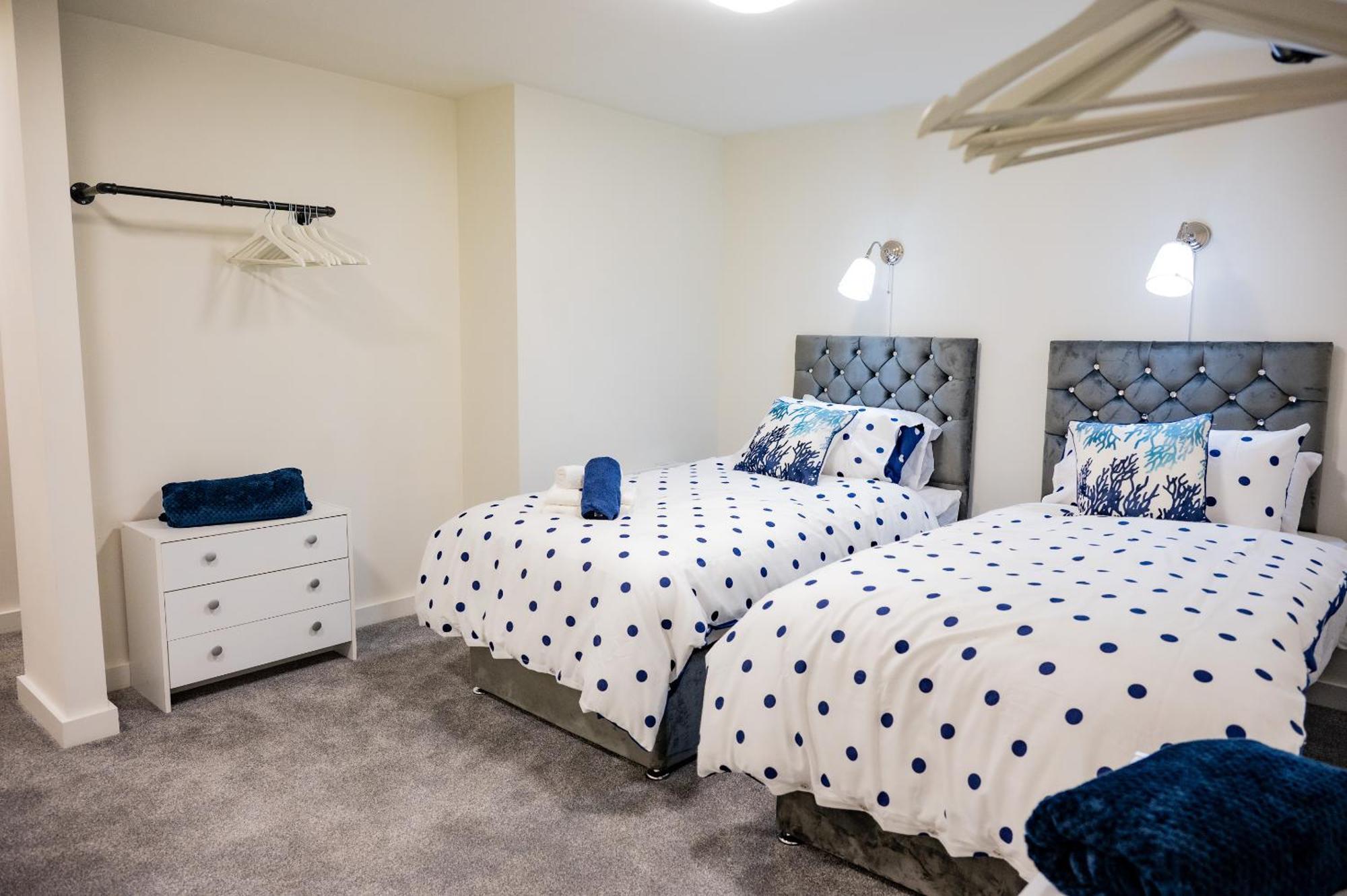 Basement Bliss Hideaway Apartment Bradford  Exterior photo